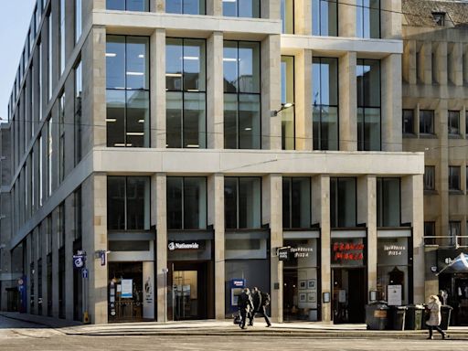 Amancio Ortega ultima la compra de un edificio de oficinas en el centro de Edimburgo