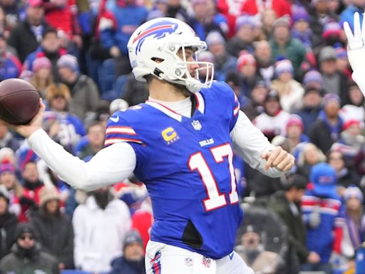 Former NFL MVP recalls his first Josh Allen interaction: 'He's got a cannon'