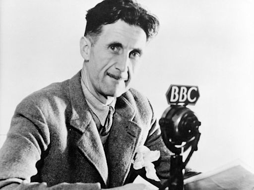 85 George Orwell Quotes About Truth, Politics and Power