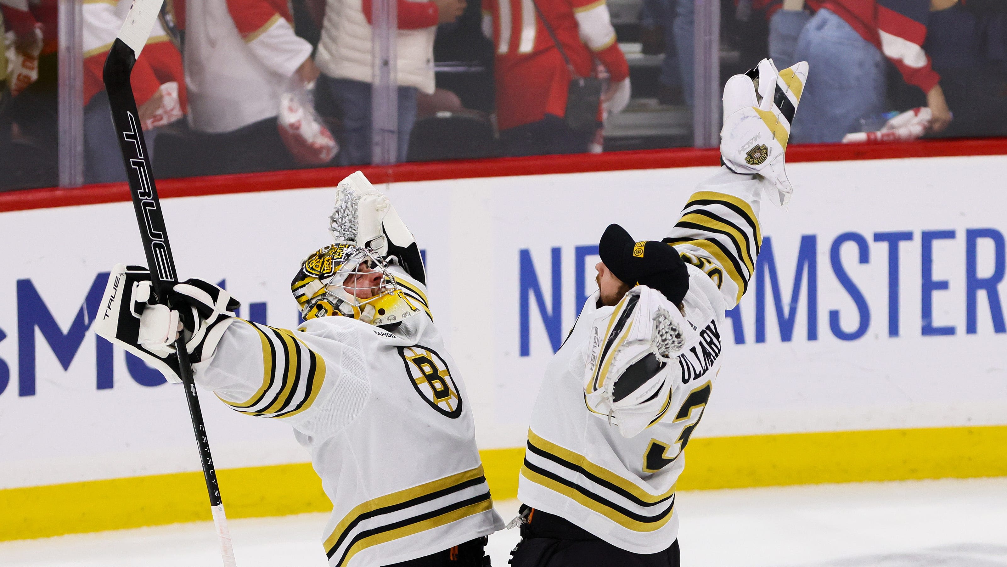 Boston Bruins trade goalie Linus Ullmark to Ottawa Senators