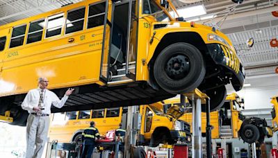 School districts wary of deadline for electric school buses