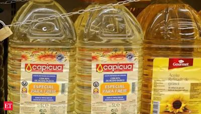India buys record amount of sunflower oil as Ukraine-Russia fight for market share cuts price