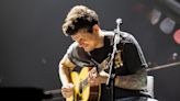 John Mayer concert review, setlist and photos from his solo tour debut in NJ