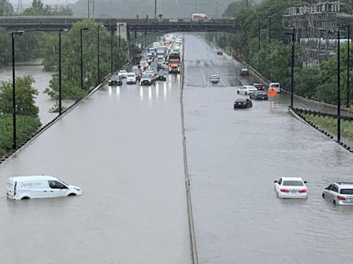 Widespread flooding across Toronto; DVP lanes flooded; Some TTC stations closed