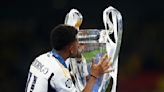Jugador del Real Madrid asegura su continuidad con el campeón de la Champions