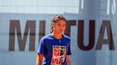 Emma Raducanu: 16 preguntas y 58 monosílabos, un retiro en Madrid y el adiós al Top 100 por primera vez desde que ganó el US Open