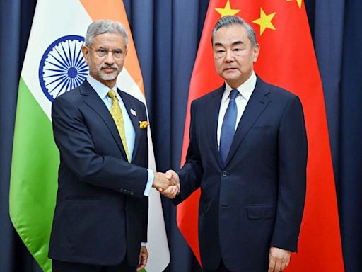 Respect LAC, Jaishankar tells Chinese counterpart