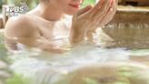 洗熱水澡「可舒緩5症狀」 研究驚曝：中風機率降低