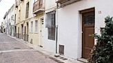 Chollazo inmobiliario en Valencia: una casa de pueblo muy cerca de la playa por menos de 100.000 euros