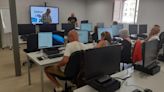 'Avilés Innova' rompe la brecha digital: 202 alumnos debutan delante del ordenador