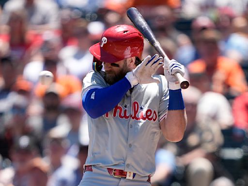 A siete años y en el mismo lugar, Bryce Harper por poco protagoniza otra pelea campal ante los Giants