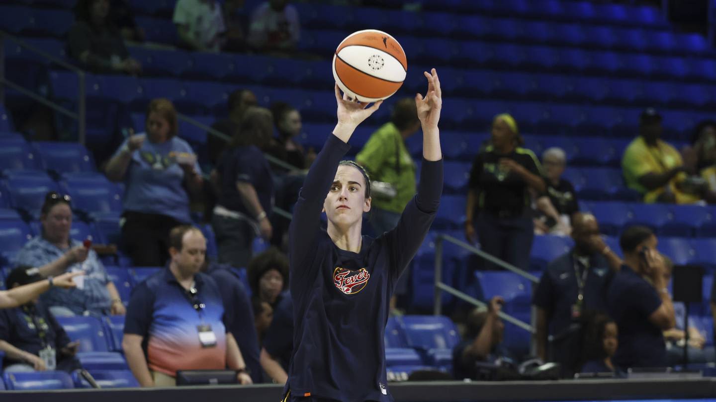 A sellout for a WNBA exhibition game? Welcome to the league's Caitlin Clark era