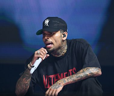Chris Brown : une plainte déposée contre le chanteur après une agression en marge de l'un de ses concerts