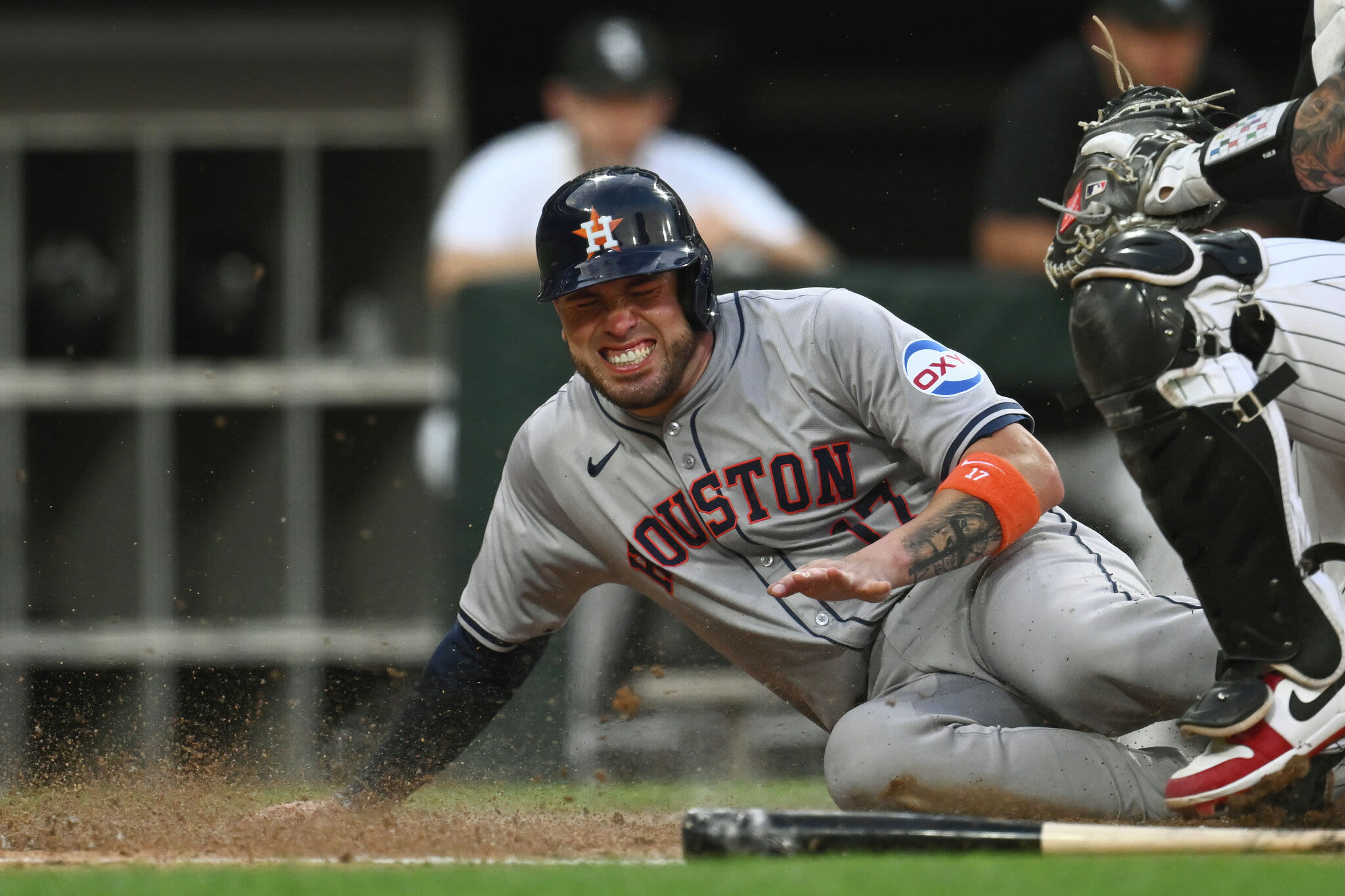 Astros star's injury taking longer than expected to heal