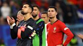 Elogios a Leão, críticas a Ronaldo: a derrota de Portugal na imprensa internacional