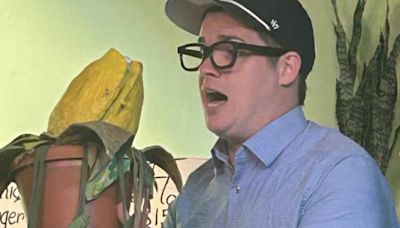 LITTLE SHOP OF HORRORS to be Presented at The Blue Moon Theatre