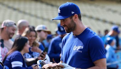 Dodgers' Dave Roberts Commends Chris Taylor's Attitude While Going Through Massive Slump