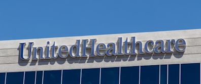 UnitedHealth (UNH) Stock Drops 8% YTD: Should You Hold or Fold?