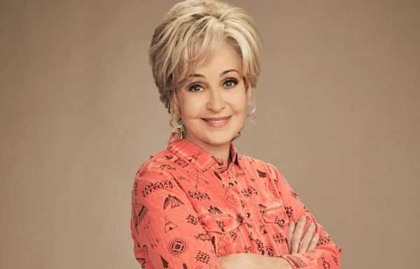 Annie Potts and Her “Young Sheldon” 'Family' Gather at Her Home for Finale Watch Party: 'Grateful'