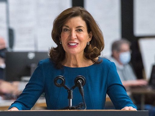 NY Gov. Hochul's job approval ratings hit historic low: Poll