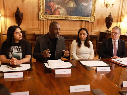 Idris Elba attends summit as PM vows to tackle availability of knives online