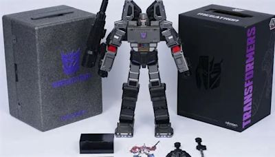 New Transformers Pre-Orders: Flagship Megatron, Legacy United Hot Shot, Side Burn, and More