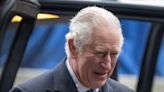 Rei Charles visita Parlamento britânico para homenagear a falecida Rainha Elizabeth