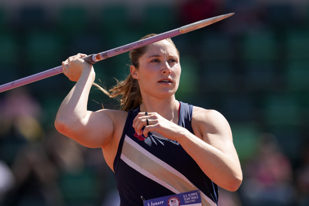 Kara Winger advances to javelin finals at U.S. Olympic trials