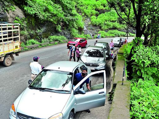 Intensified patrolling on Kasara stretch of Mum-Agra highway | Nashik News - Times of India