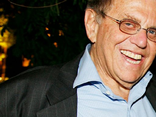 Psychiatrist Henry Jarecki says he had 'consensual' relationship with Jeffrey Epstein victim