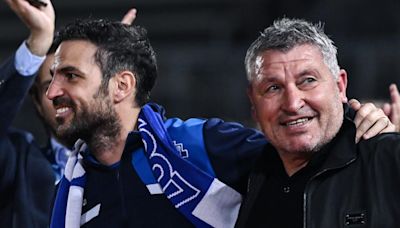 Cesc Fabregas: 'I only have amazing words' about Osian Roberts