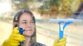 How to Make Homemade Window Cleaner