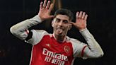 Arsenal 5-0 Chelsea: Gunners open up 4-point lead as Blues crumble