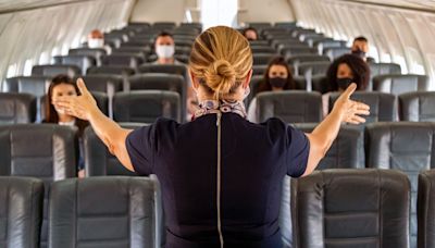 The real reason pilots keep the plane so cold, according to flight crew