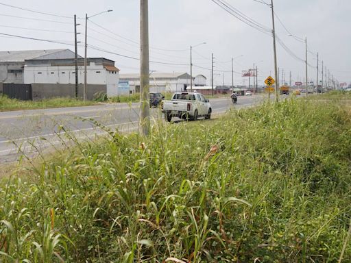 Mujer abandonada sin vida con signos de violencia y joven asesinado a tiros en Durán