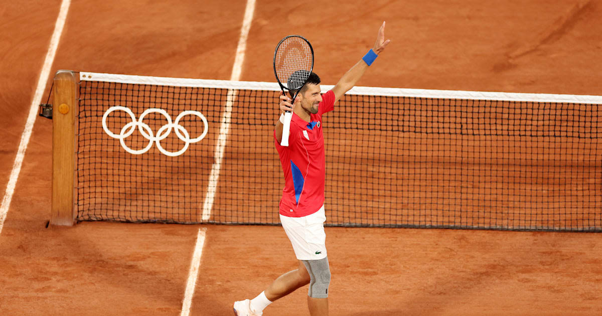 Paris 2024 Olympics: Tennis top seeds Novak Djokovic and Iga Swiatek ease into singles second round