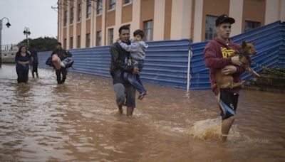 Floods cause state of emergency in southern Brazil