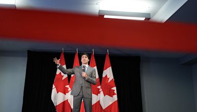 Trudeau, Poilievre, Singh begin fundraising campaigns in Alberta and Montreal