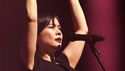 Mitski review, Eventim Apollo: America’s best singer-songwriter is a cross between Beyoncé and Marcel Marceau