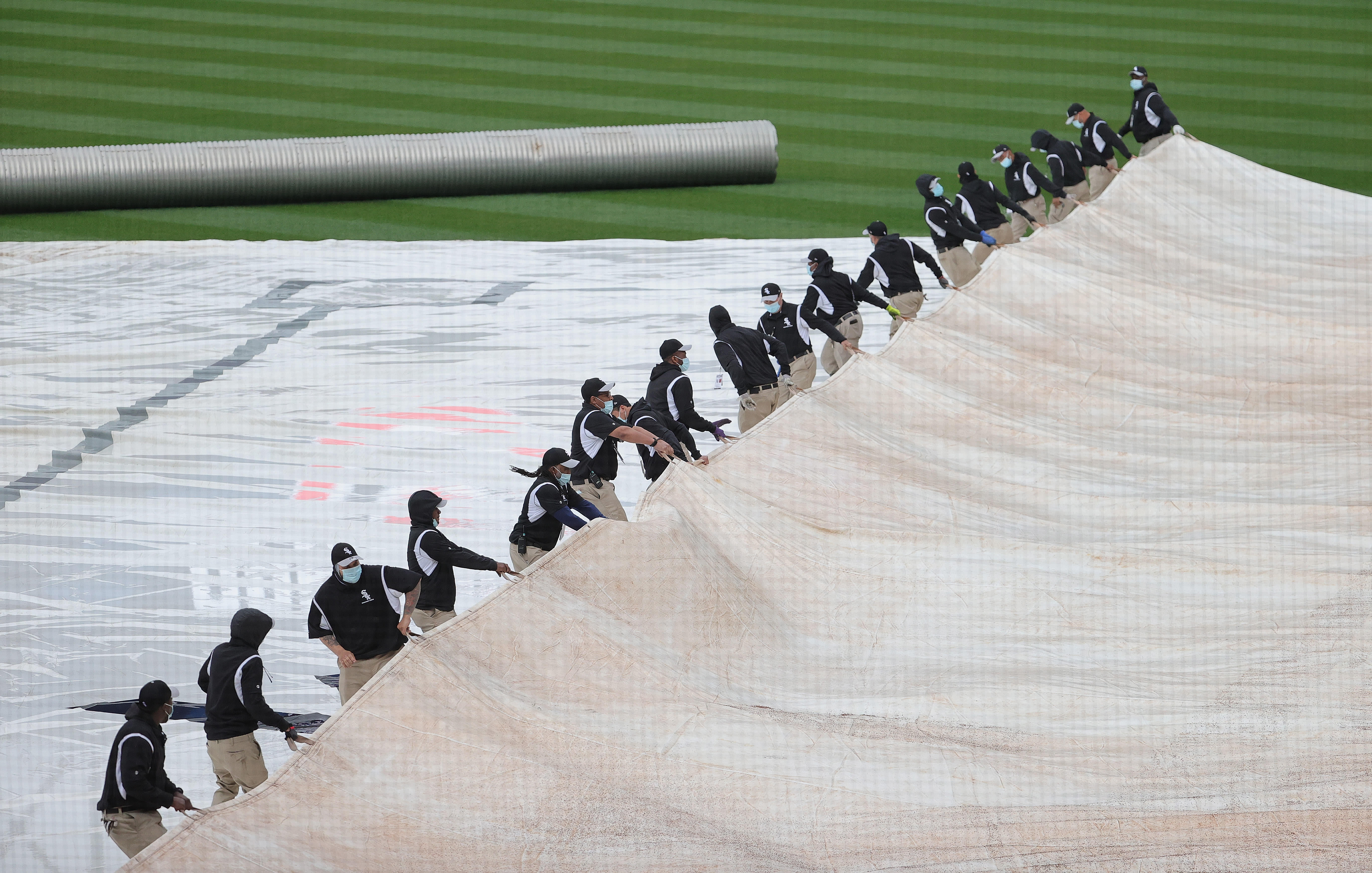 Thursday's White Sox-Guardians game will start in a rain delay