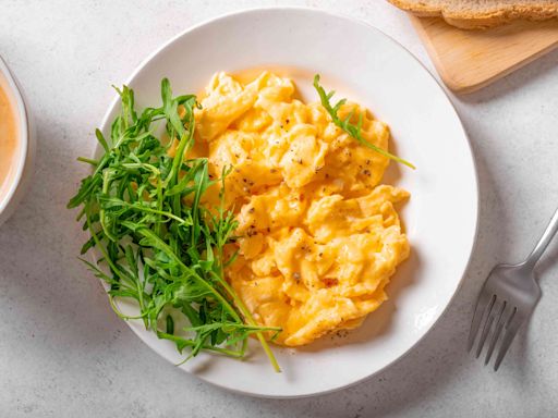 I Asked 10 Chefs the Best Way To Make Scrambled Eggs—They All Said the Same Thing