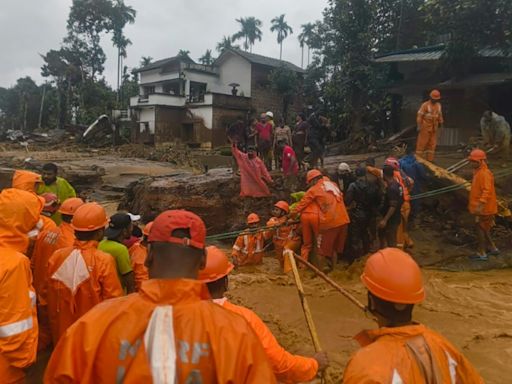 Mindestens 36 Tote bei Erdrutschen in Indien - hunderte Verschüttete vermutet