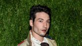 Ezra Miller se declara inocente y enfrenta una posible sentencia de casi treinta años