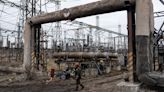 Ukraine: Baerbock besucht schwer beschädigtes Kraftwerk