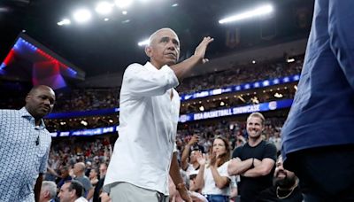 Barack Obama's Handshake With Steph Curry, LeBron James Gives Fans Key & Peele Skit Vibes: Watch Video