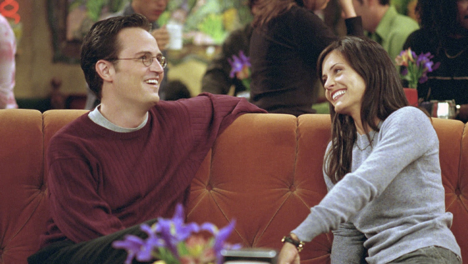 Courteney Cox Says She Still Feels Matthew Perry’s Presence: “He Visits Me A Lot”