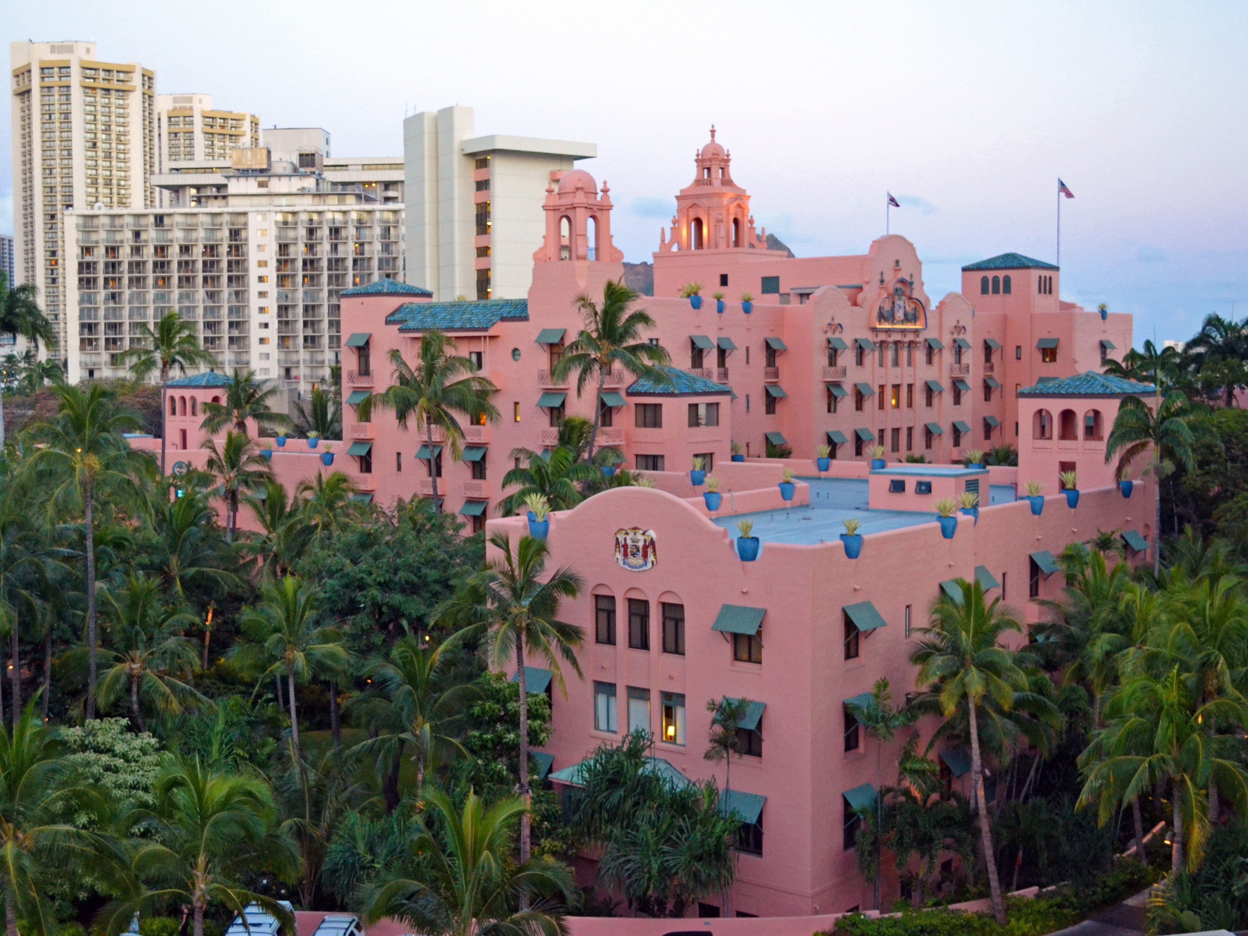 I paid $530 for one night in Hawaii's famous pink hotel. I was so excited, but I wouldn't stay there again.