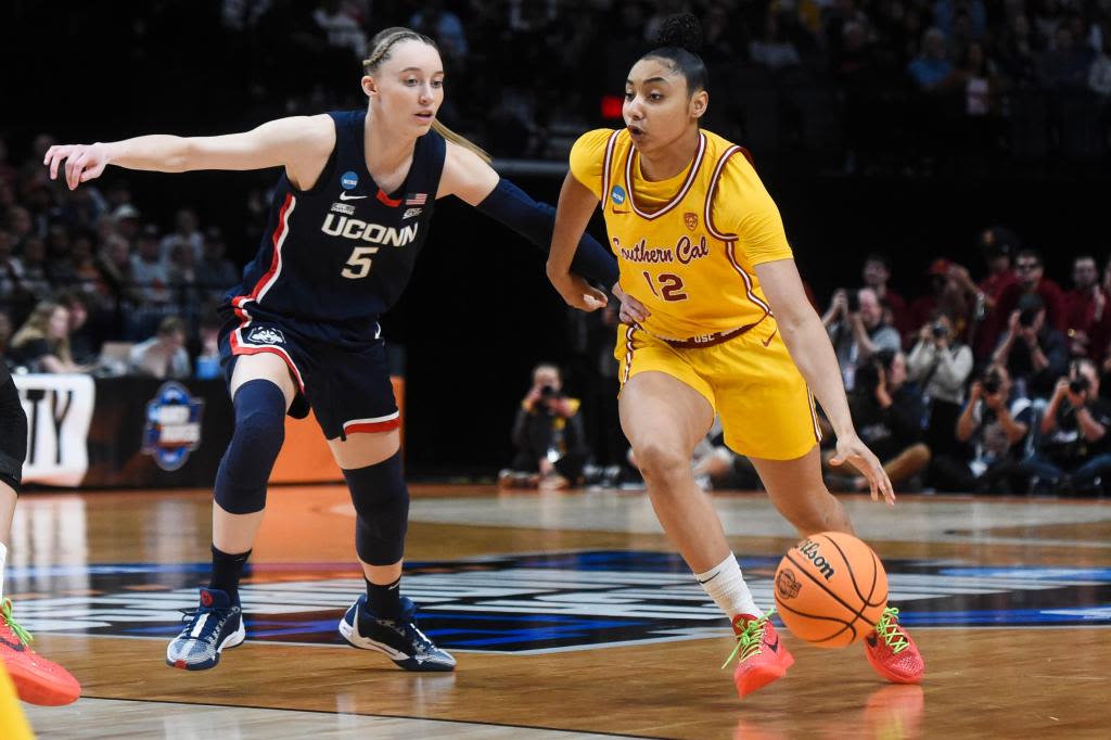 UConn women’s basketball announces home-and-home series with USC, JuJu Watkins starting 2024-25