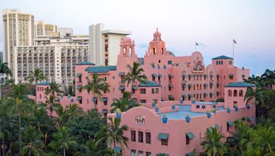 I paid $530 for one night in Hawaii's famous pink hotel. I was so excited, but I wouldn't stay there again.