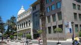 El PSOE abre expediente de expulsión a dos diputados de Ceuta por romper su disciplina de voto en favor del PP